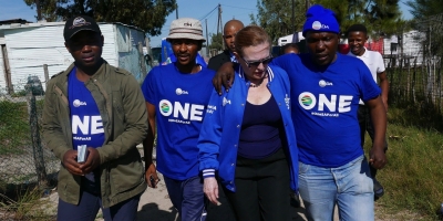 Helen Zille with supporters in Green Park Cape Town
